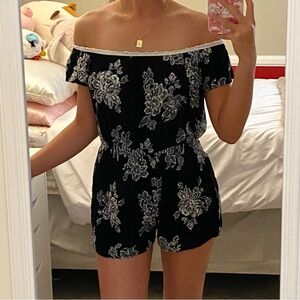 BLACK AND WHITE FLORAL ROMPER